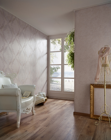 Fuggerhaus wallcoverings Medall and Glow which are part of the collection Secret Garden.